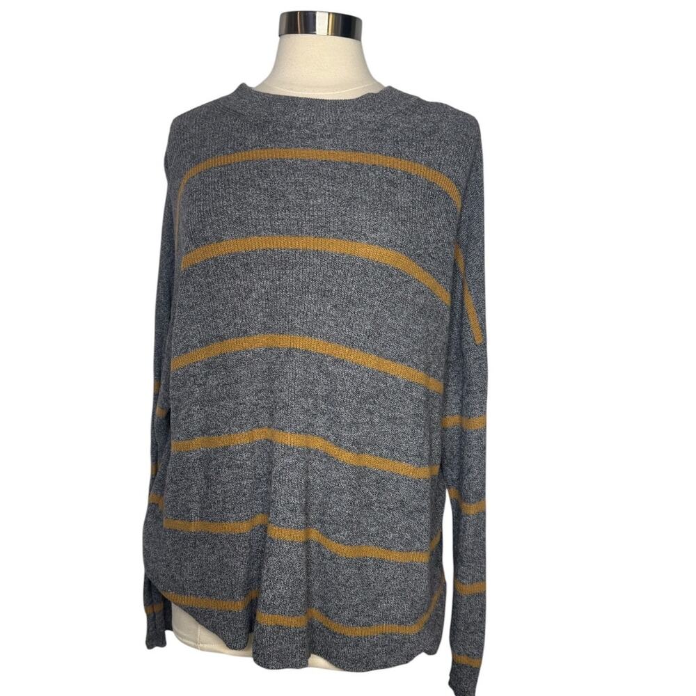 American Eagle Women’s XL Gray Mustard Stripe Jegging Fit Hi Low Sweater Top